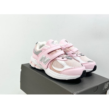 Zapatillas New Balance 2002 - Imagen 2
