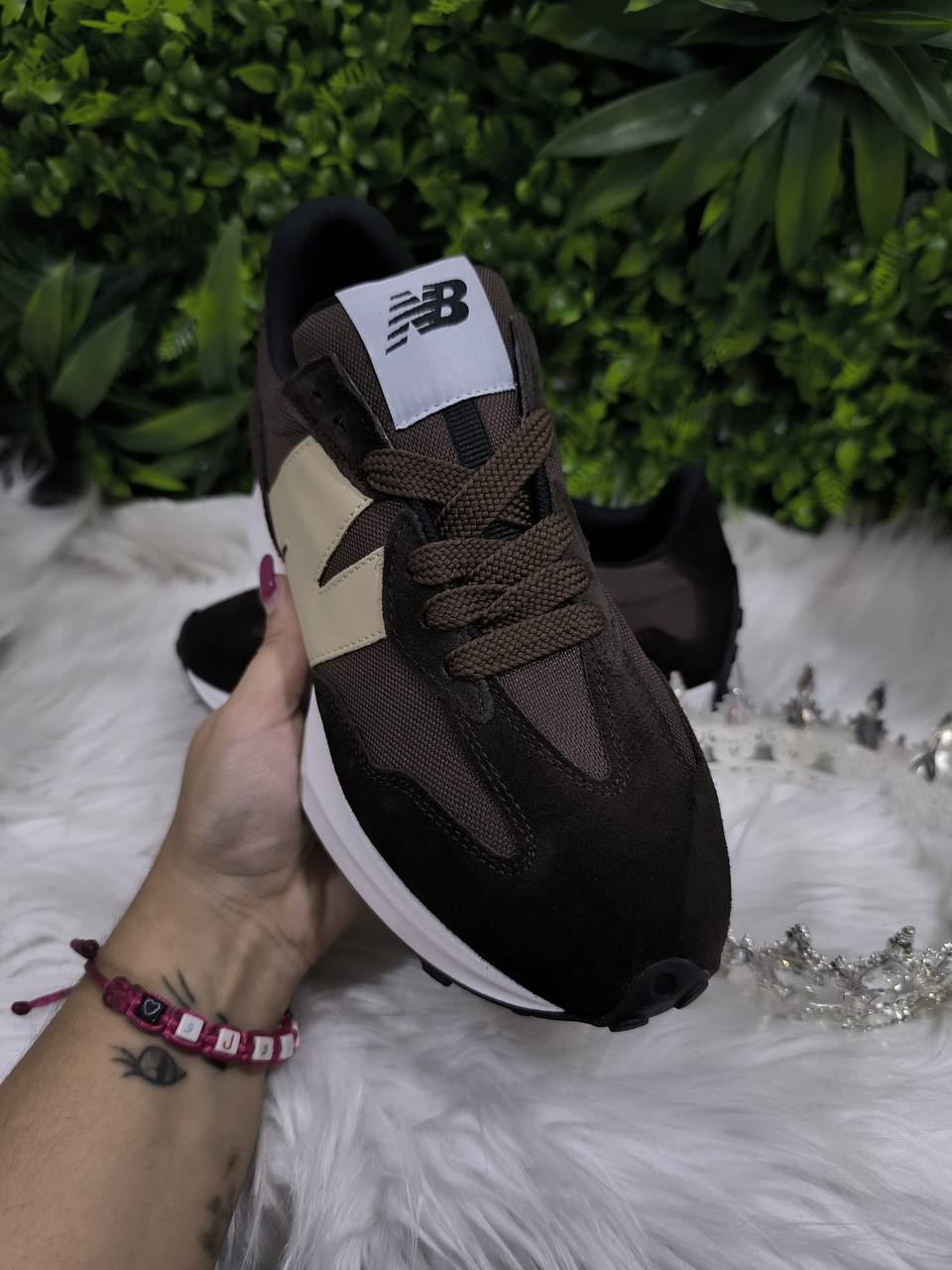 Zapatillas New balance 327 chocolate - Imagen 4