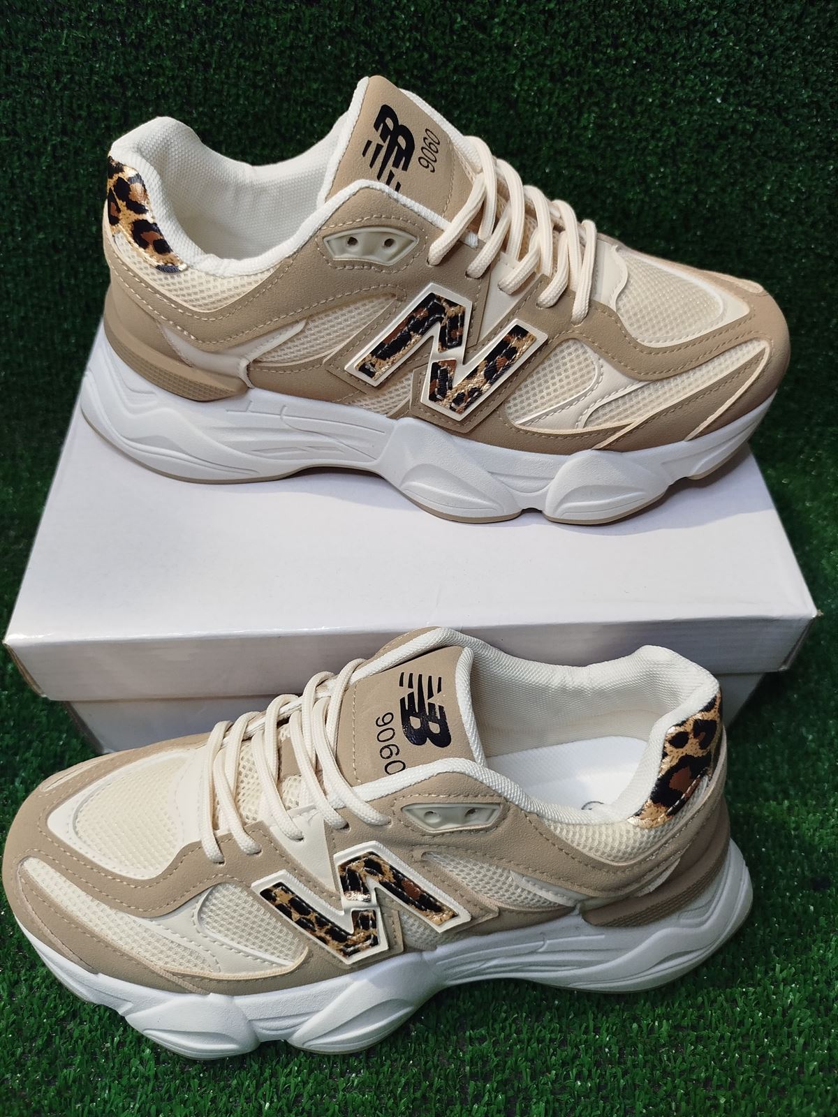 Zapatillas New balance leopardo - Imagen 2