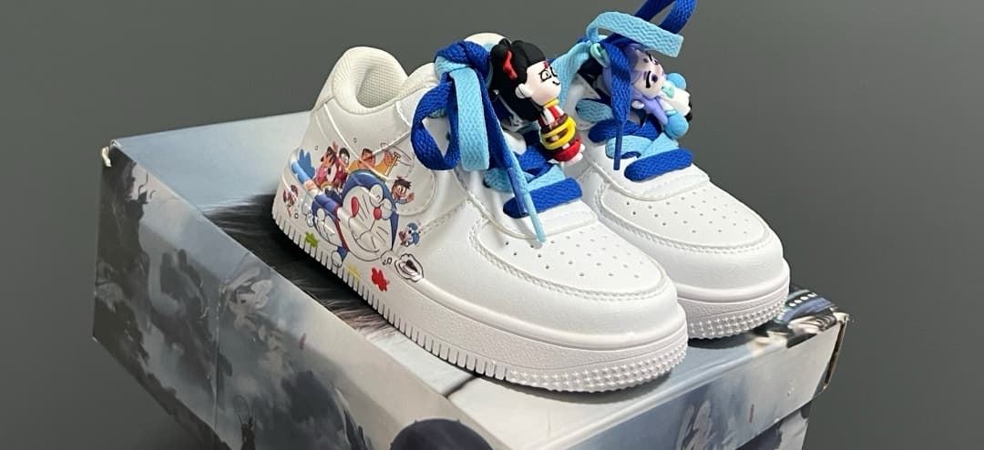 Zapatillas Nike Air force Low Doraemon - Imagen 2