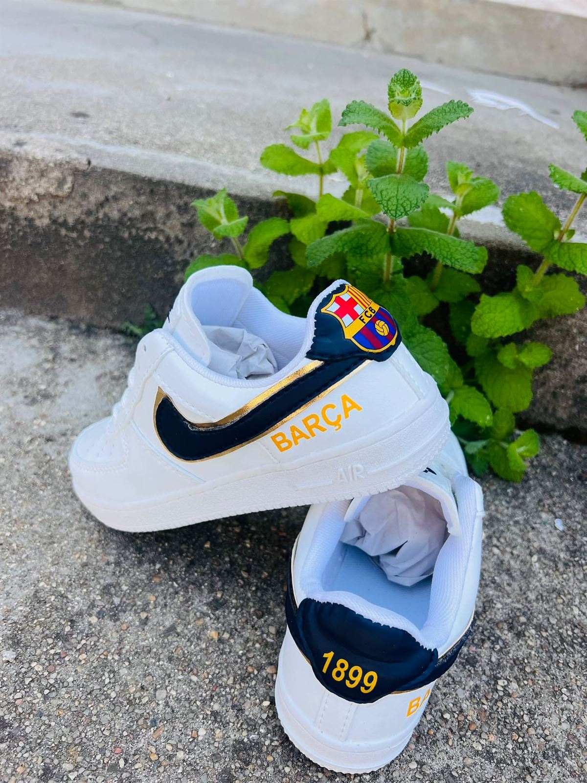 Zapatillas Nike Air force one Barcelona - Imagen 1