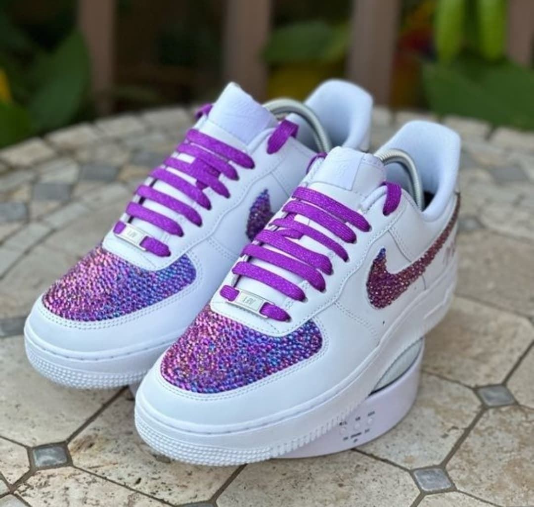 Zapatillas Nike Air force one con cristales personalizados - Imagen 1