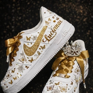 Zapatillas Nike Air Force One con perlas decoradas con mariposas - Imagen 2