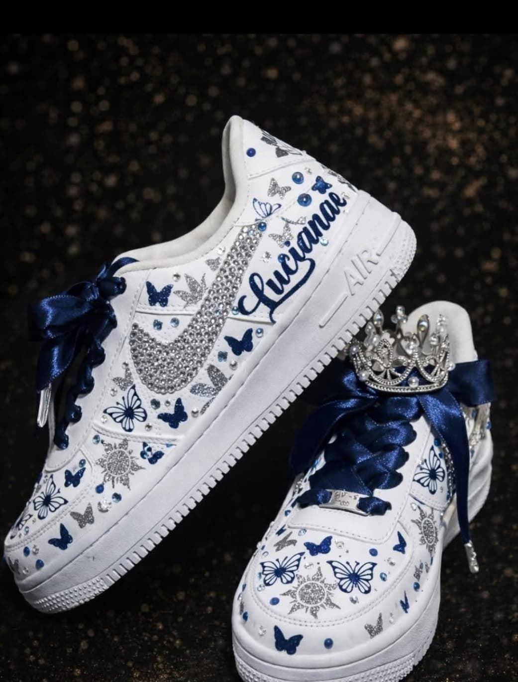 Zapatillas Nike Air Force One con perlas decoradas con mariposas - Imagen 3