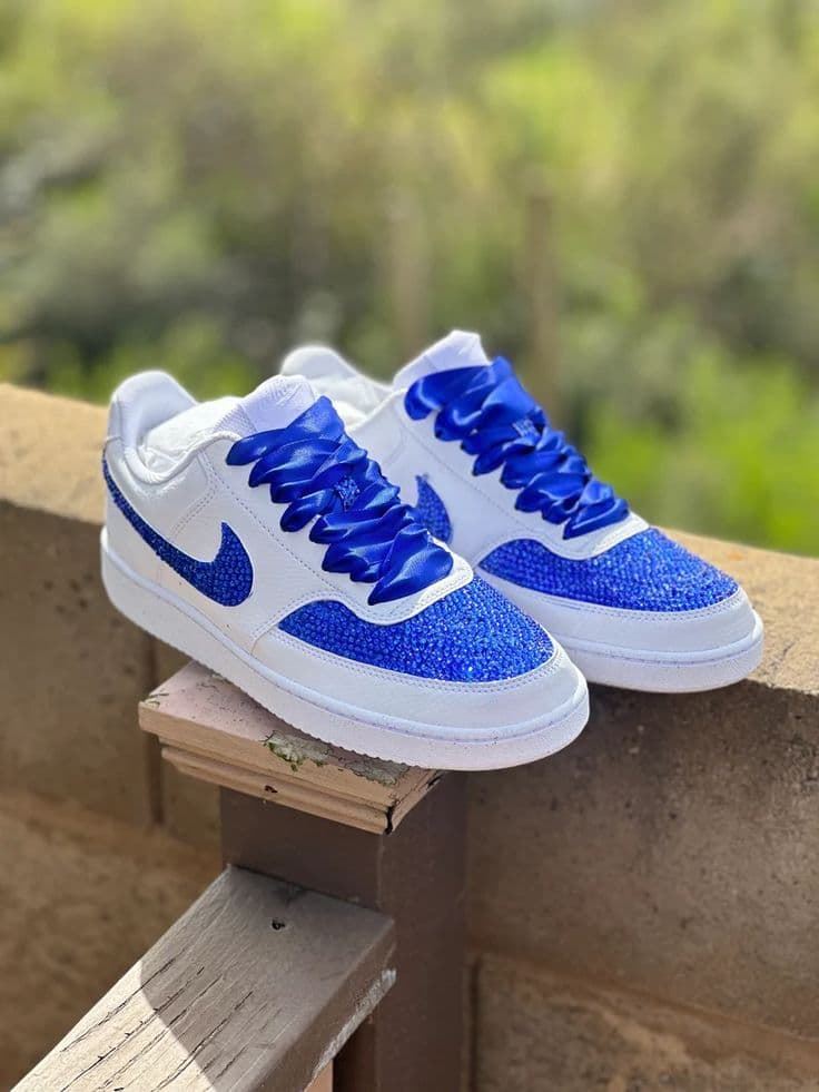 Zapatillas Nike Air force one con perlas personalizadas - Imagen 1