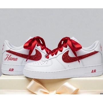 Zapatillas Nike Air Force One con perlas rojas - Imagen 1