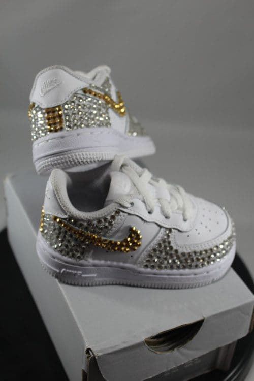 Zapatillas  Nike Air force one con perlas - Imagen 1