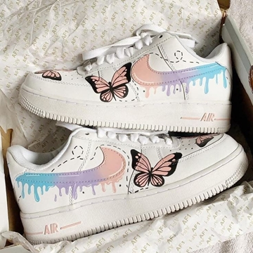 Zapatillas Nike Air force one mariposas - Imagen 1