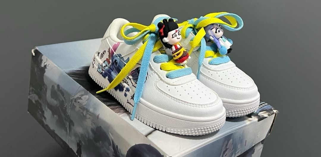 Zapatillas Nike Air force One Stich - Imagen 2