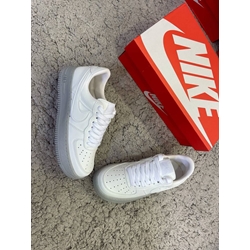 Zapatillas Nike Air force One  terciopelo - Imagen 1