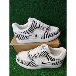 Zapatillas Nike cebra ofertas - Imagen 1