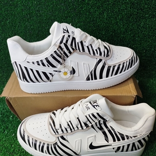 Zapatillas Nike cebra ofertas - Imagen 1