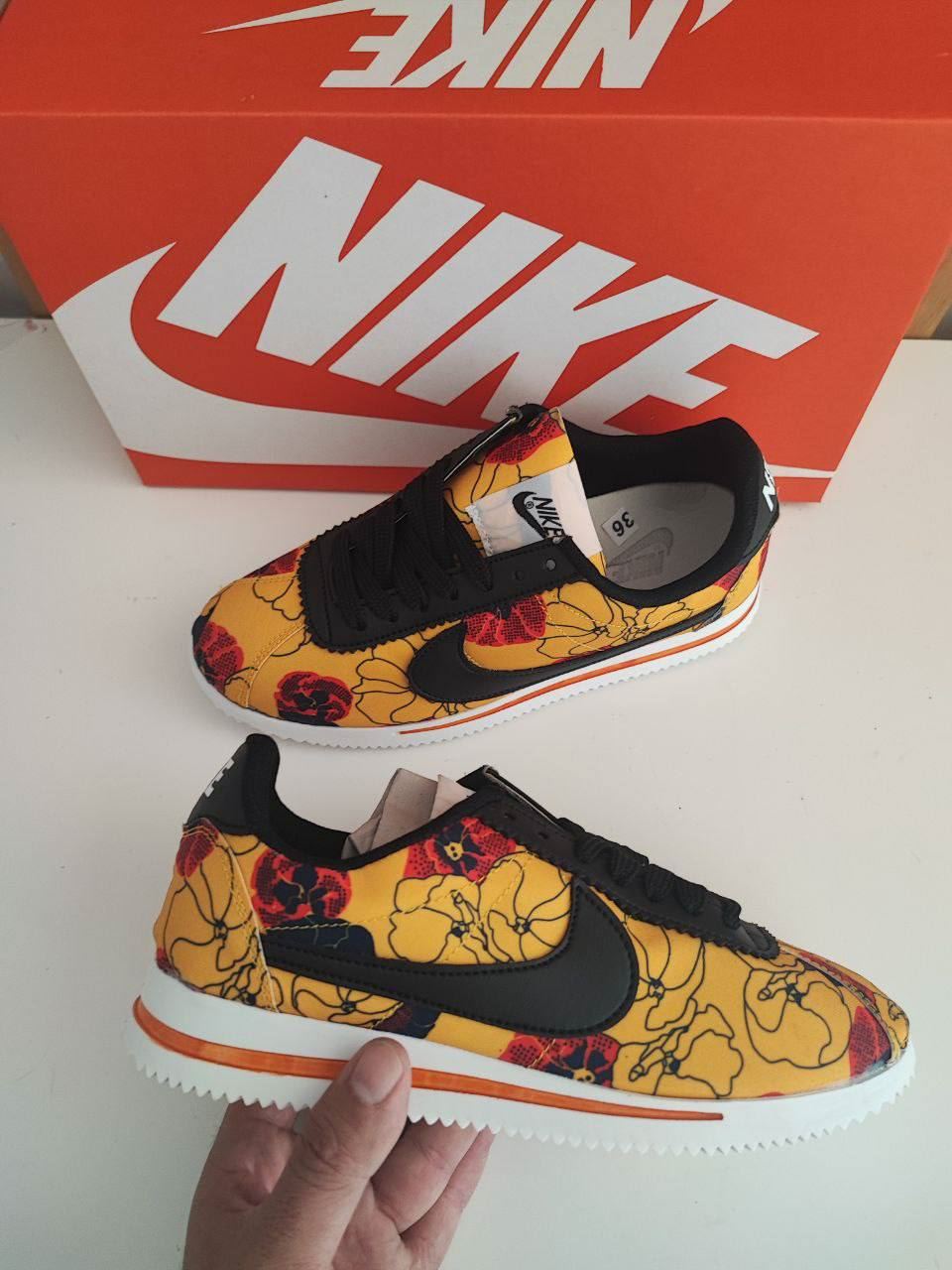 Zapatillas Nike Cortez flores - Imagen 2