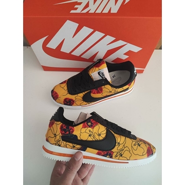 Zapatillas Nike Cortez flores - Imagen 2