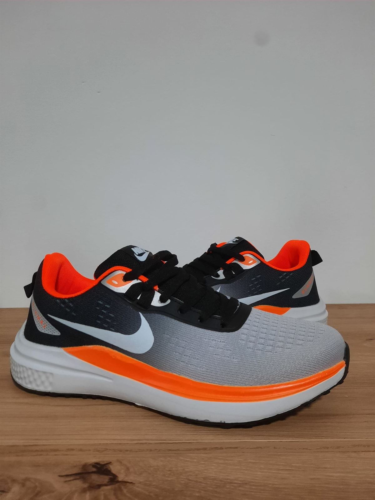 Zapatillas Nike de tela - Imagen 3