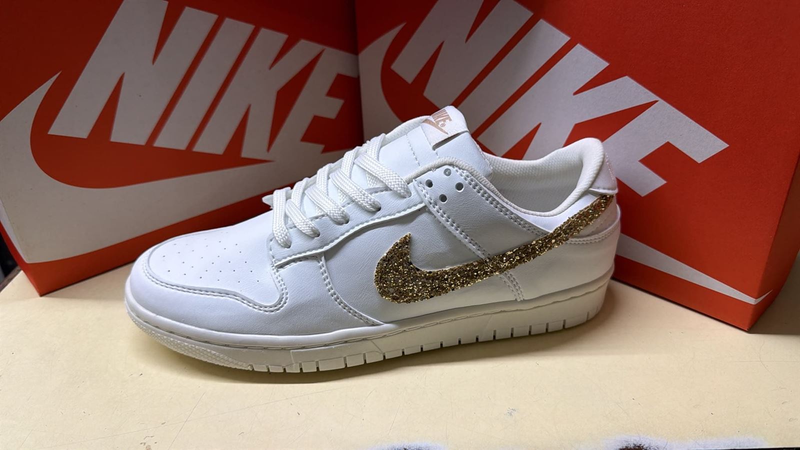 Zapatillas Nike Dunk Low de mujer - Imagen 2
