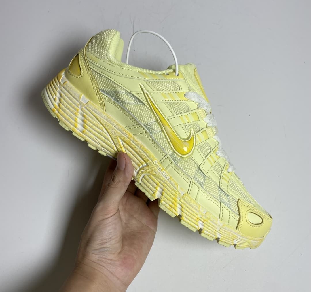 Zapatillas Nike P-6000 Invictus - Imagen 1