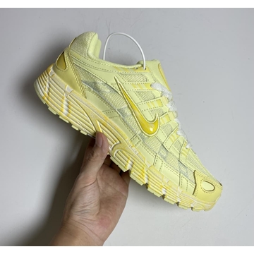 Zapatillas Nike P-6000 Invictus - Imagen 1