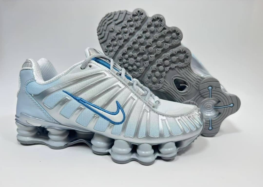 Zapatillas Nike shox celeste - Imagen 1
