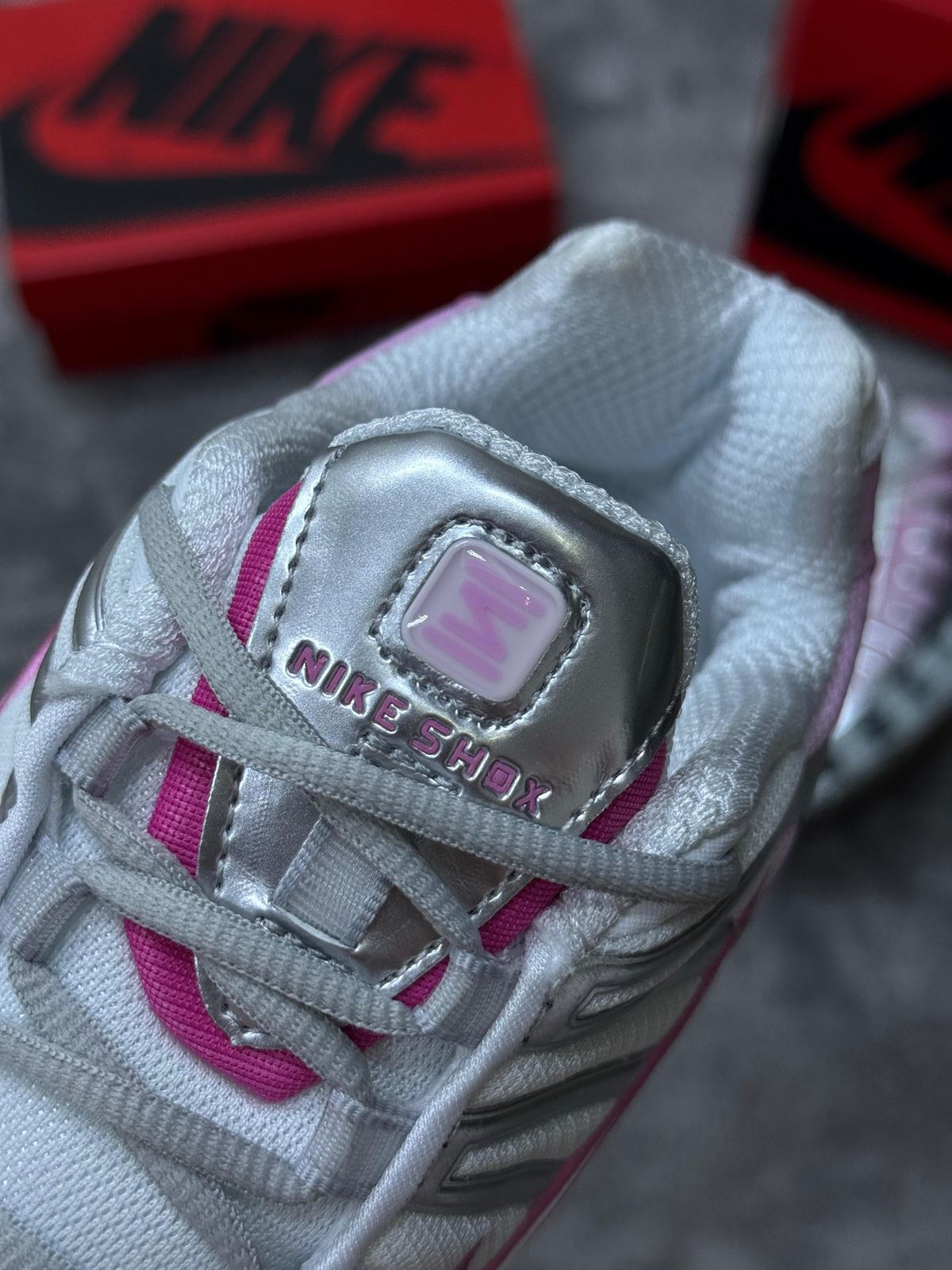 Zapatillas Nike shox rosa TL - Imagen 3