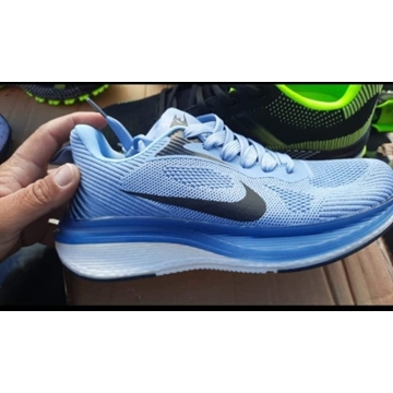 Zapatillas Nike tela - Imagen 1