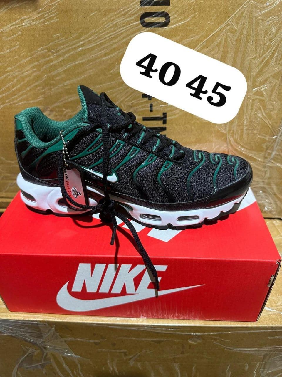 Zapatillas Nike TN de hombre novedad - Imagen 2