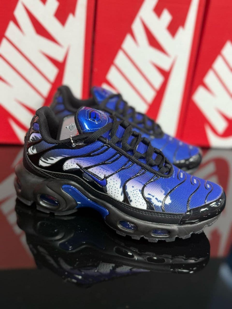nike tns black and blue