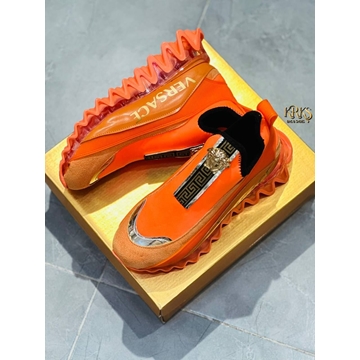 Zapatillas Versace primavera verano 25 - Imagen 1