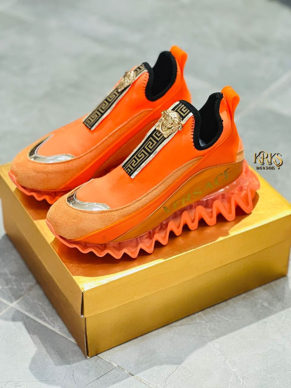 Zapatillas Versace primavera verano 25 - Imagen 2