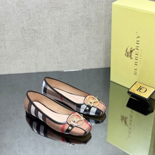 Zapatos bailarinas Burberry - Imagen 1