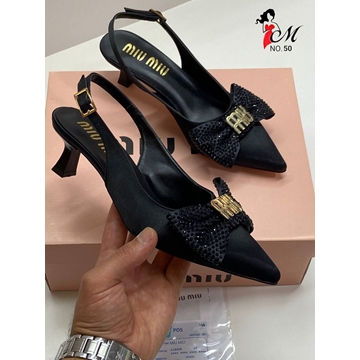 Zapatos Miu Miu de charol - Imagen 1